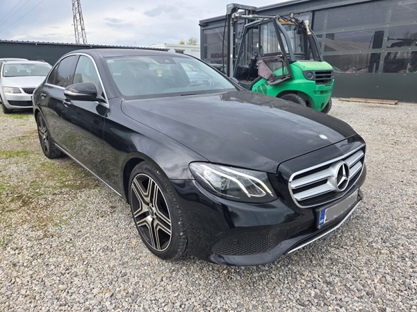 MERCEDES BENZ E 220 d AVANTGARDE